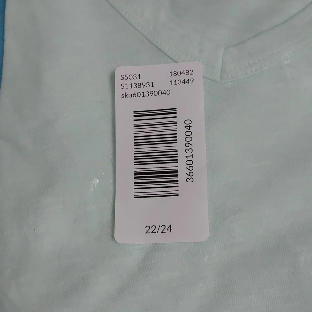 Lane Bryant Ombre V-Neck Ruched Side T-shirt - Picture 5 of 6